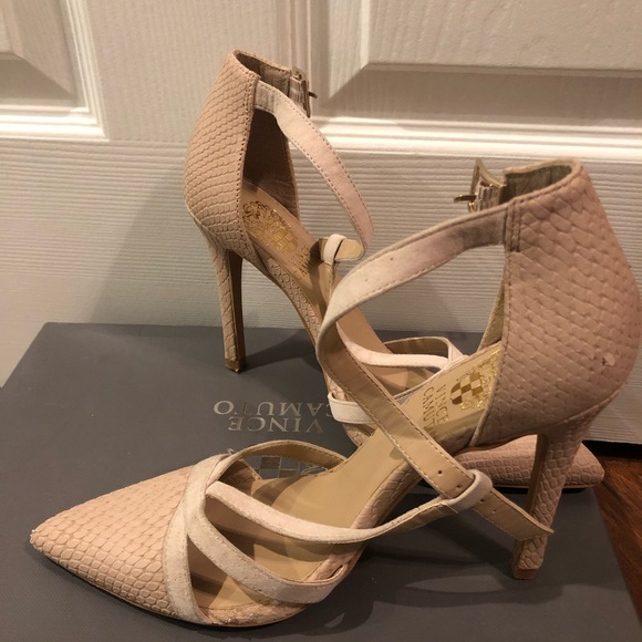 VINCE CAMUTO 💫 Strappy Heel 👠 - Picture 5 of 7